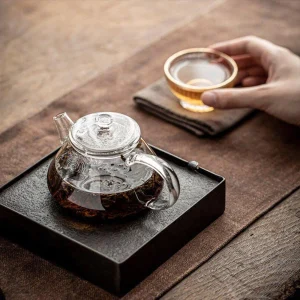 Petite Théière de Style Chinois en Verre