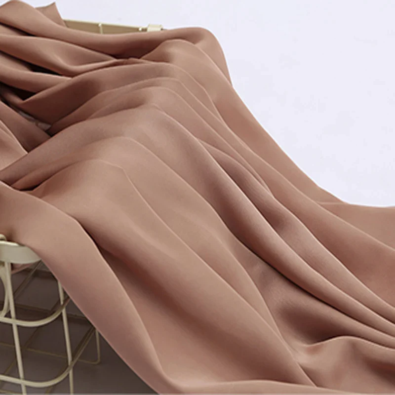 Tissu Chinois Satin Soyeux Doux – Image 4