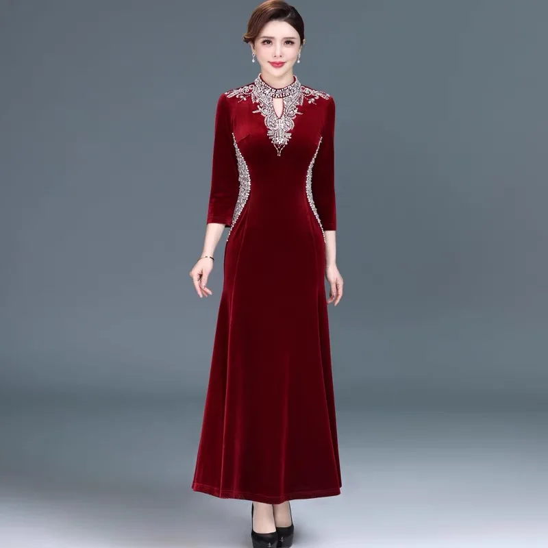 Cheongsam Robe Velours Or Diamant – Image 2