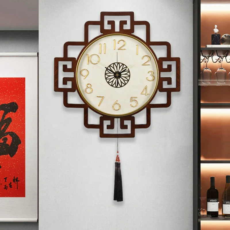 Horloge Chinoise Lumineuse En Bois – Image 2