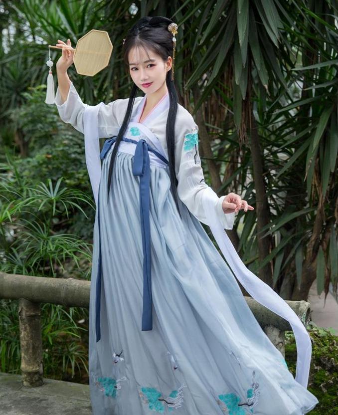 Hanfu Court Rouge et Blanc – Image 3