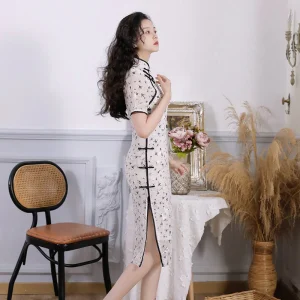 Robe Chinoise Blanche