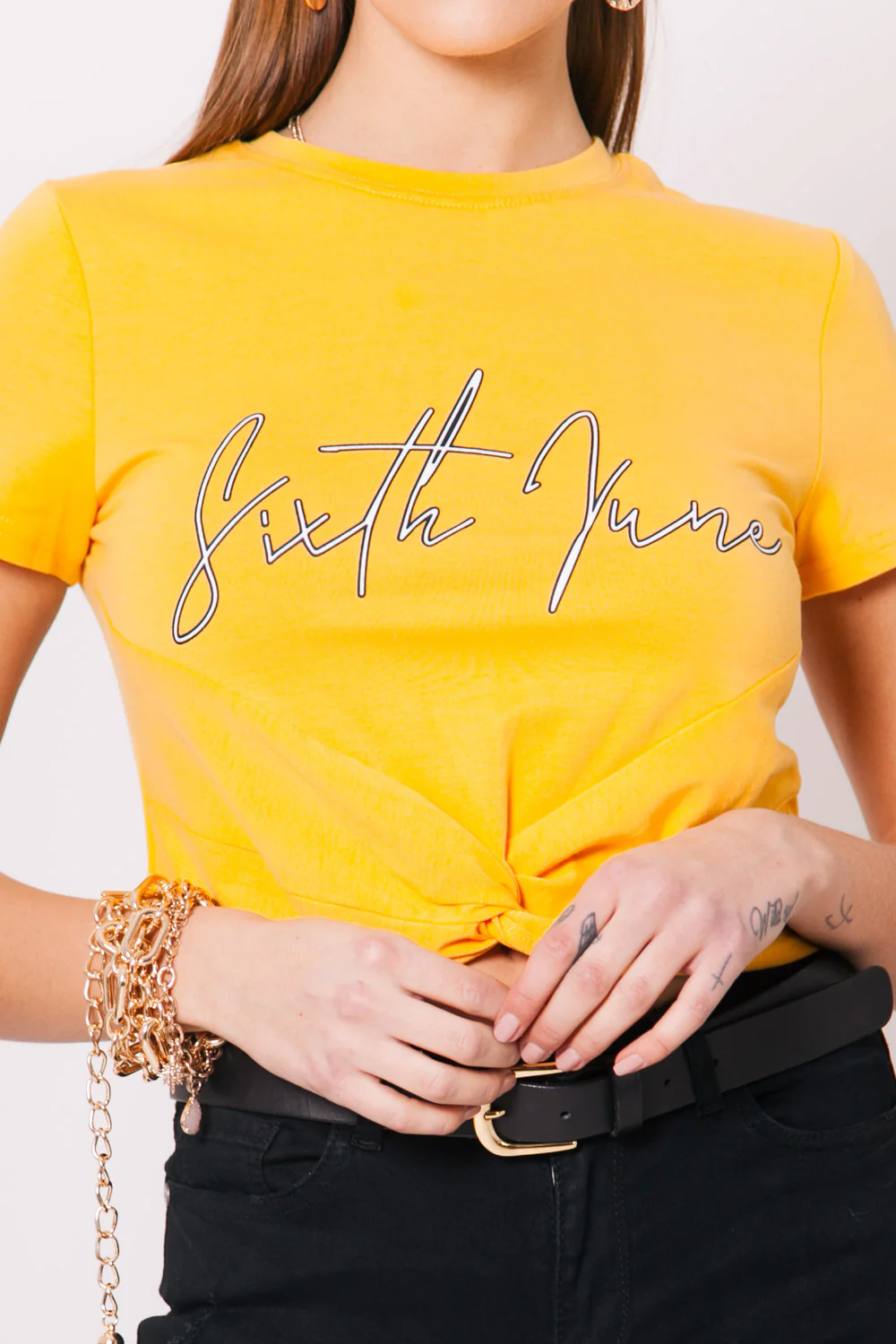 Crop-top noeud logo jaune – Image 6