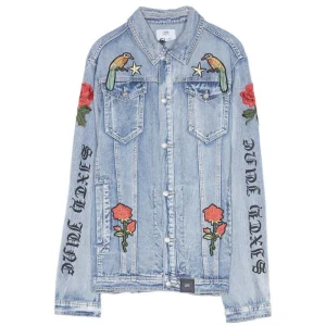 Veste jean patchs roses imprimés bleu